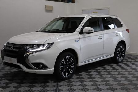 MITSUBISHI OUTLANDER 2.0h 12kWh 4h CVT 4WD Euro 6 (s/s) 5dr